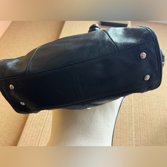 B. Makowsky Black Leather Satchel Leopard Interior - Picture 4 of 10